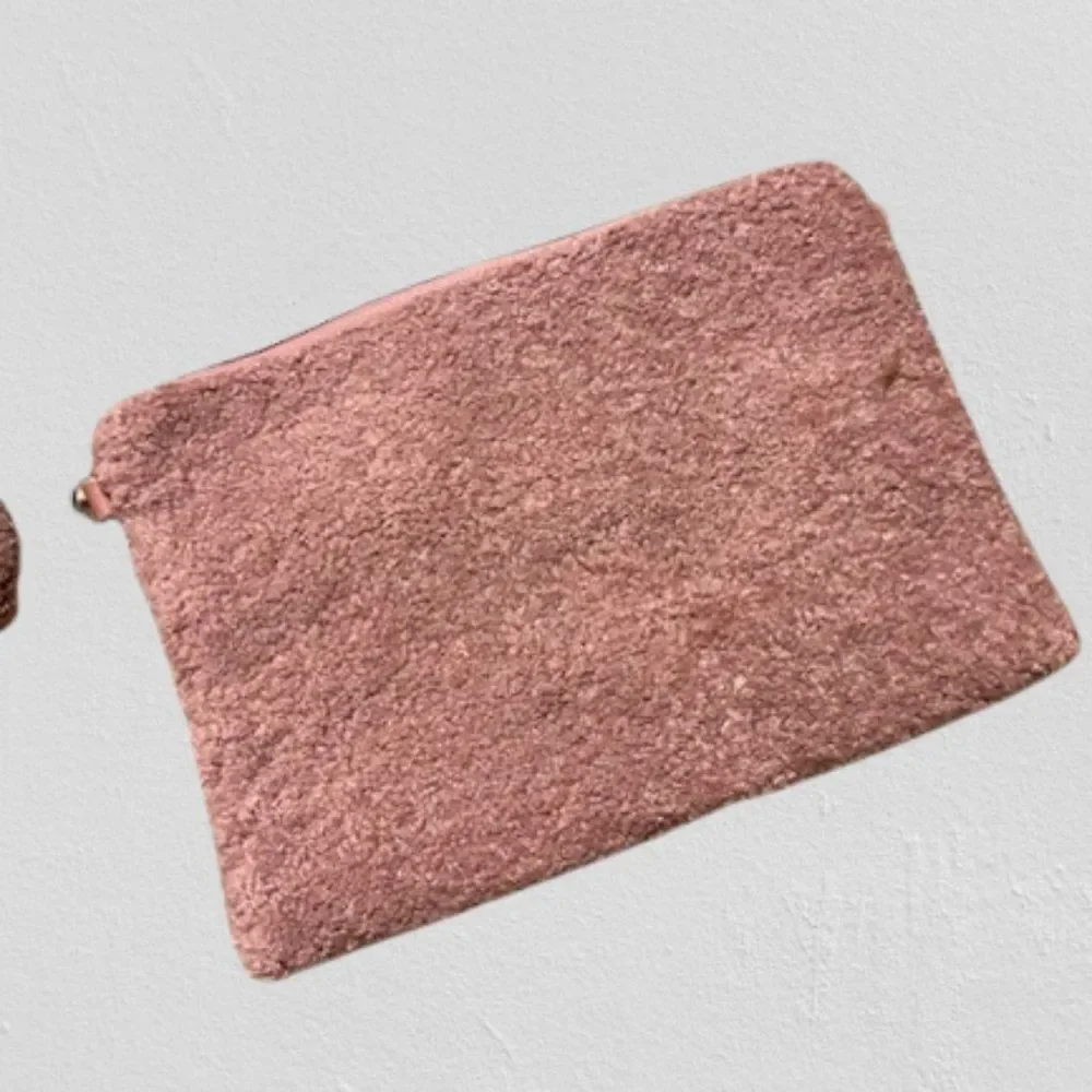 Pink Fur Bag  4300  NWT Boutique